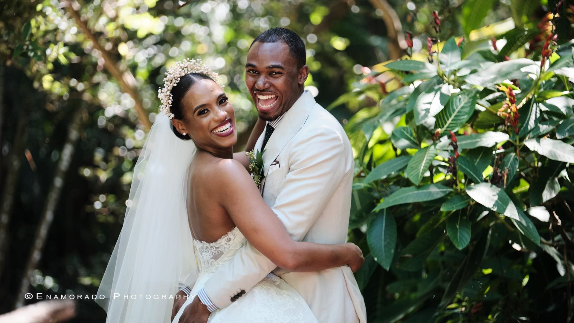 Wedding photo session by Enamorado Photography